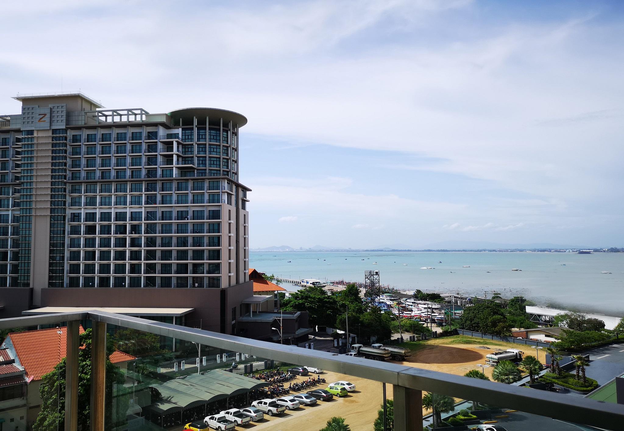 Tsix5 Quarter Hotel Pattaya Luaran gambar