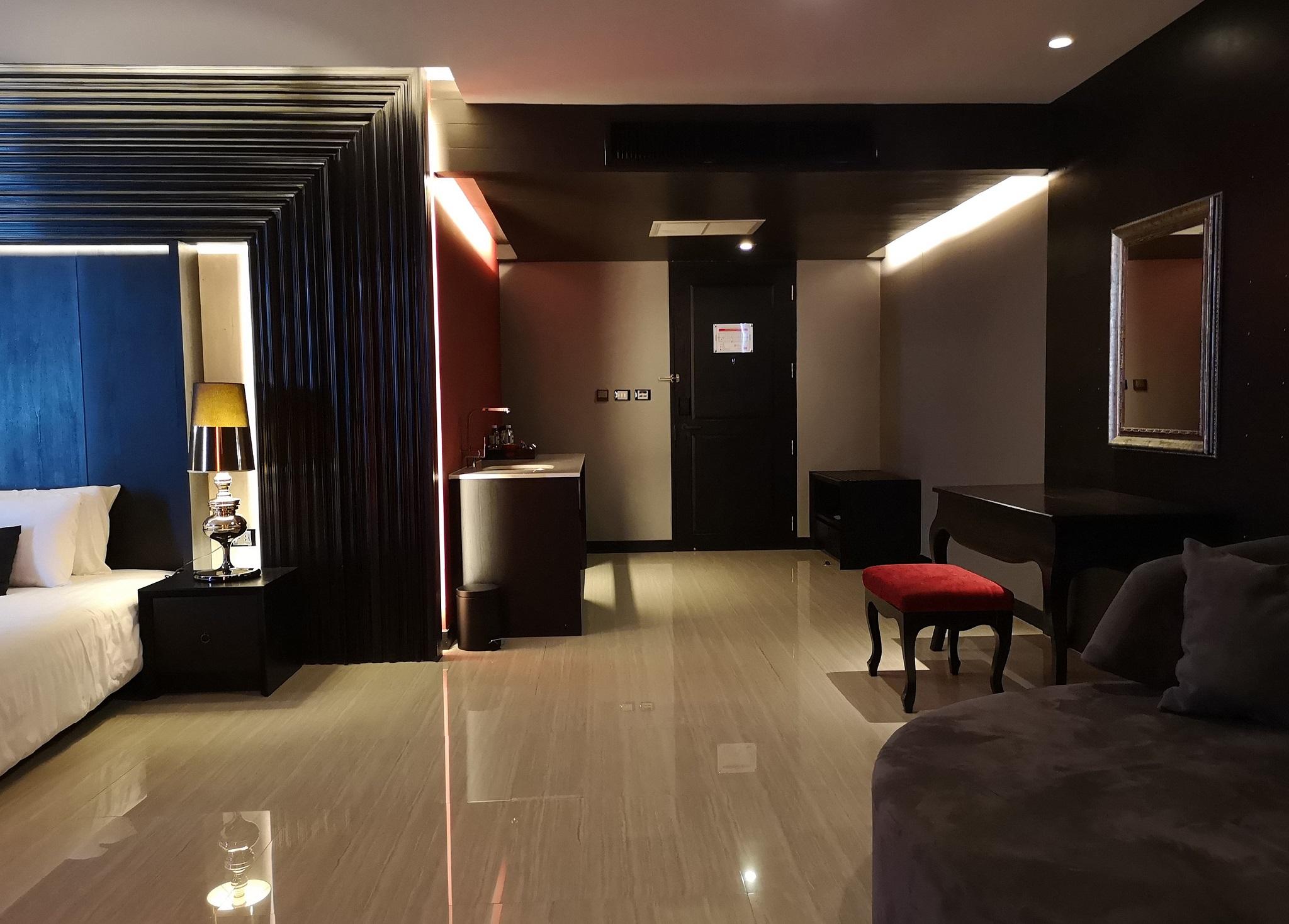 Tsix5 Quarter Hotel Pattaya Luaran gambar