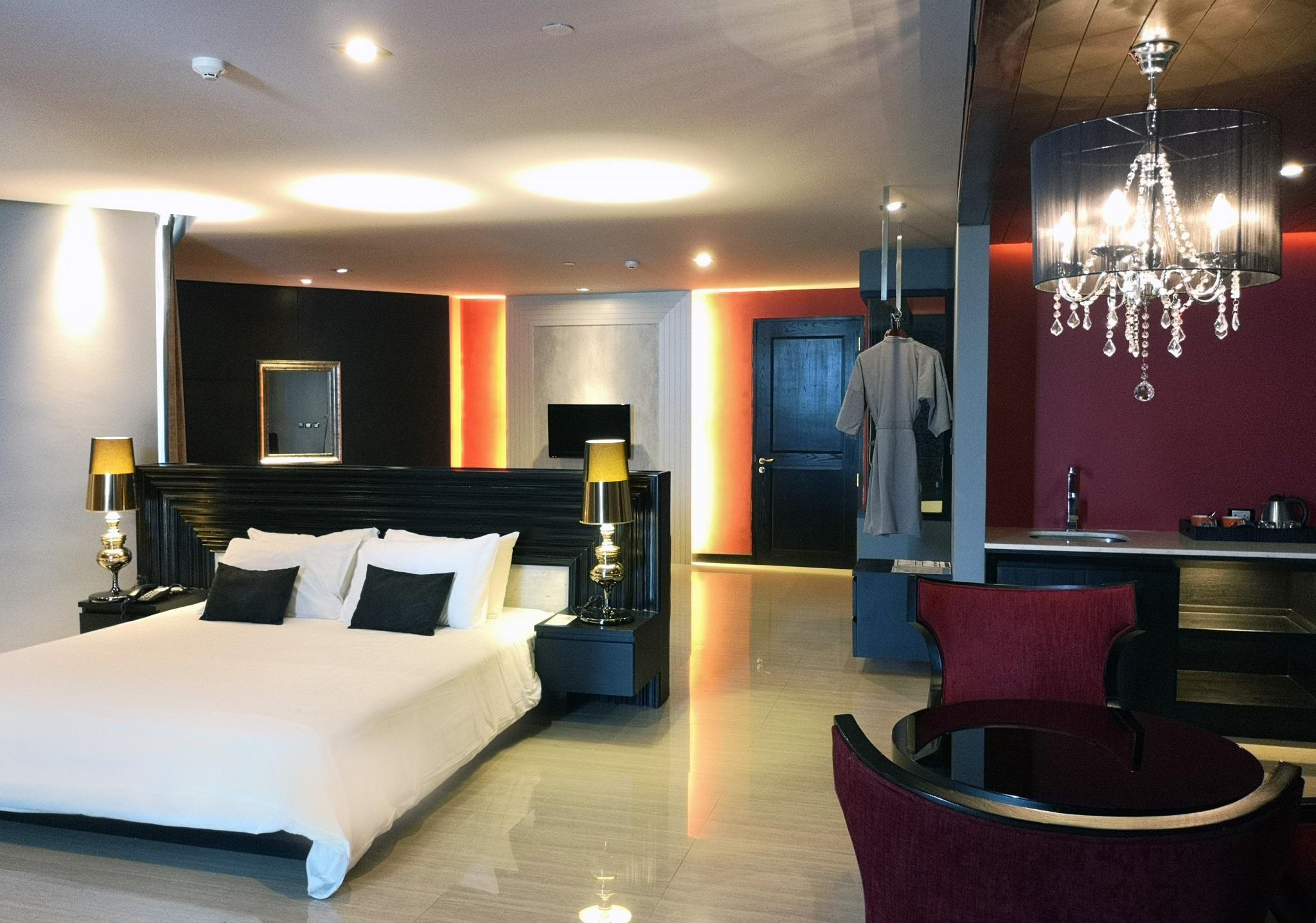 Tsix5 Quarter Hotel Pattaya Luaran gambar