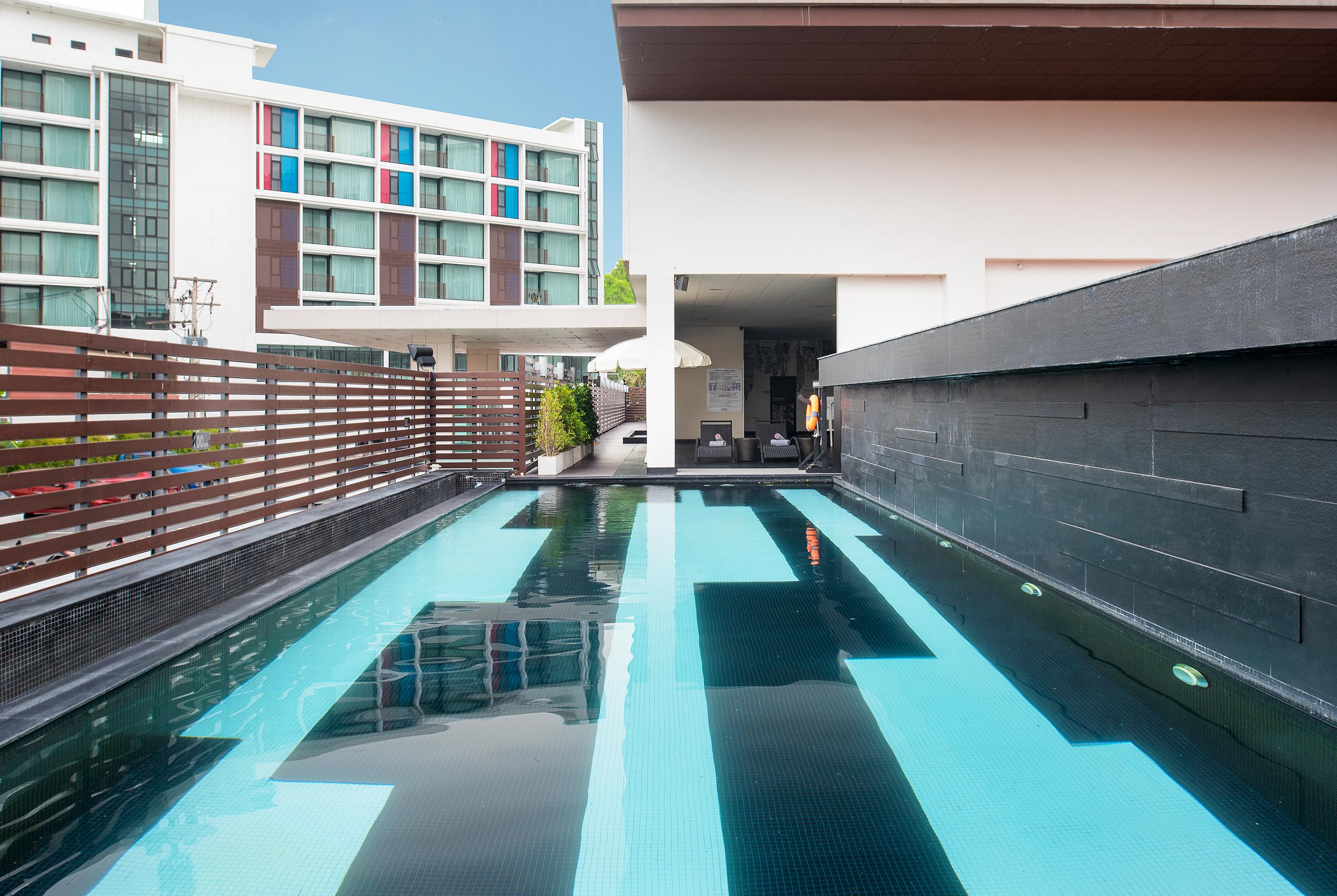Tsix5 Quarter Hotel Pattaya Luaran gambar